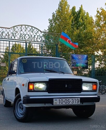 LADA (VAZ) 2107-1