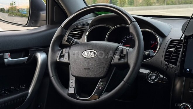 Kia Sorento-8