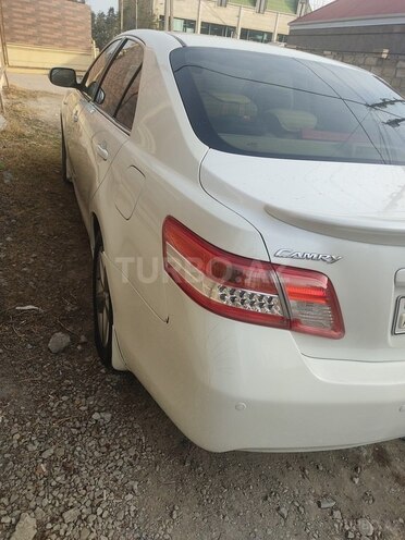 Toyota Camry-5