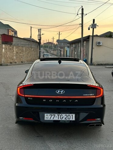 Hyundai Sonata-5