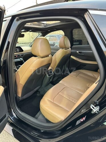 Hyundai Sonata-10