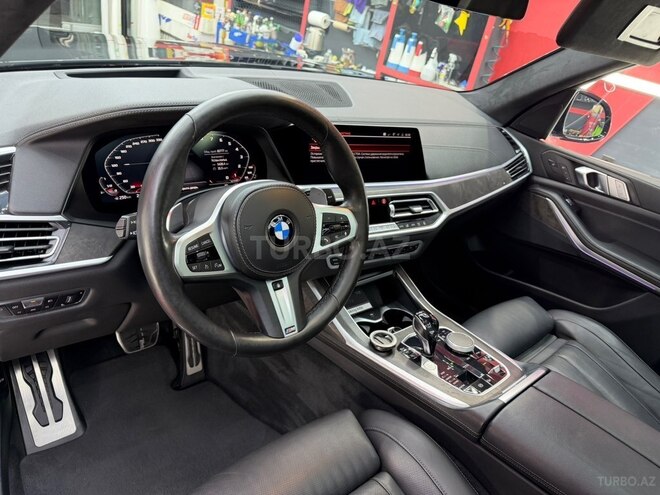 BMW X7-7