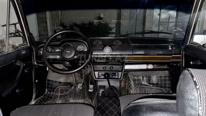 LADA (VAZ) 2106-4