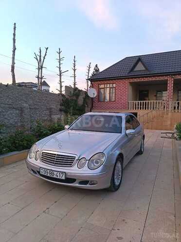 Mercedes E 270-6