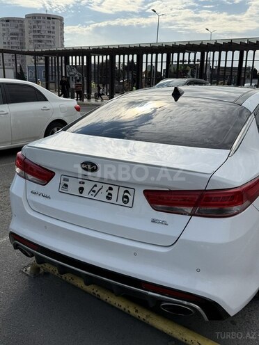 Kia Optima-2