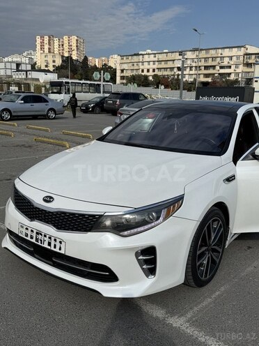 Kia Optima-4