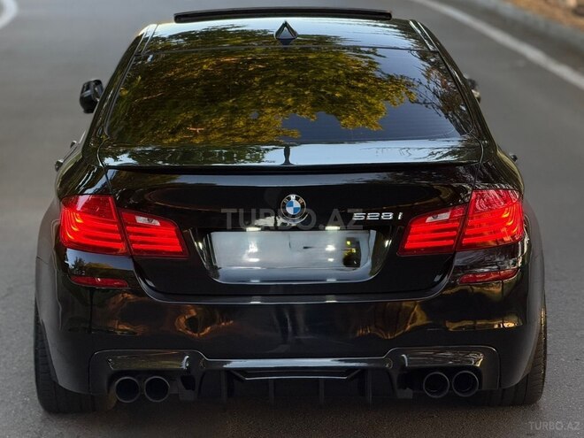 BMW 528-9
