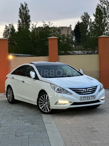 Hyundai Sonata-2