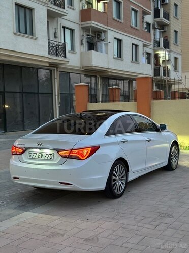 Hyundai Sonata-3