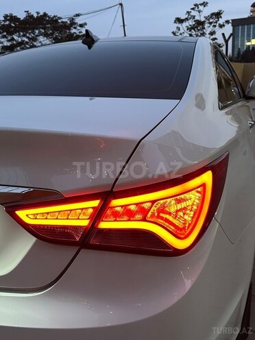 Hyundai Sonata-7