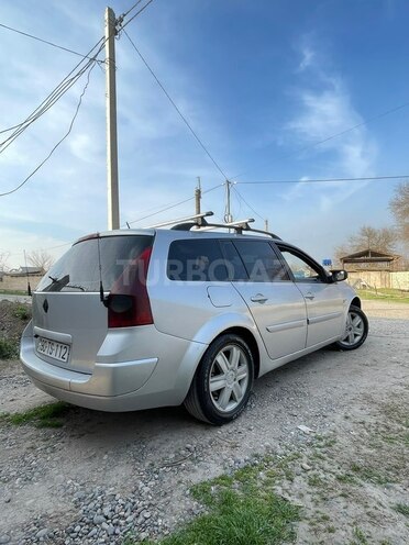 Renault Megane-12
