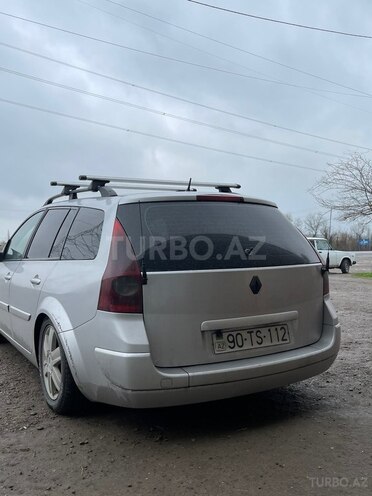 Renault Megane-13