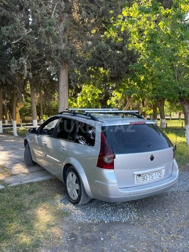 Renault Megane-7