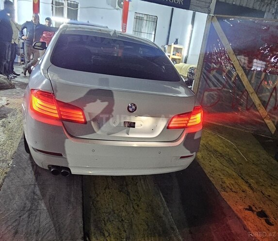 BMW 528-10