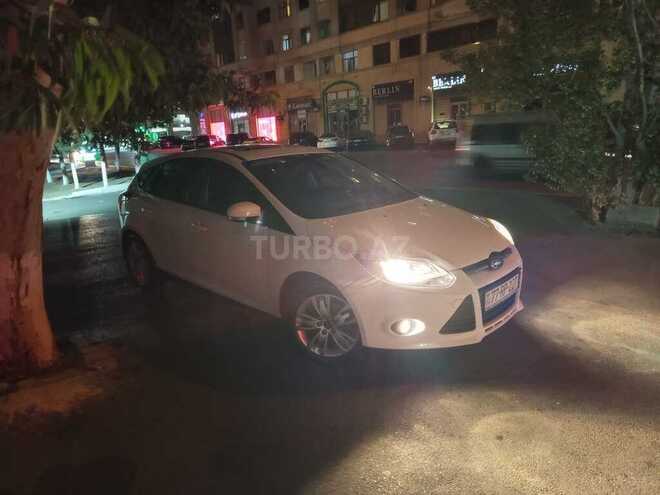 Ford Focus-7