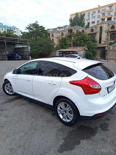 Ford Focus-16