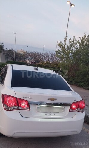 Chevrolet Cruze-11