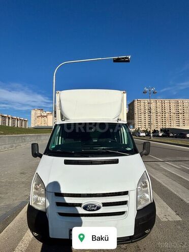 Ford Transit-1