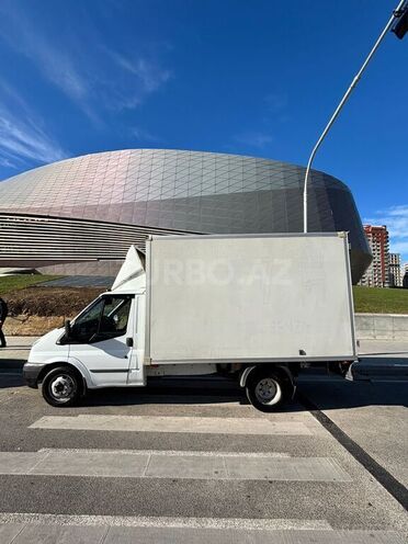 Ford Transit-14