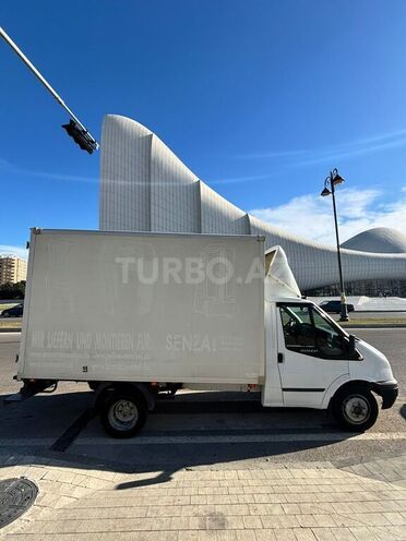 Ford Transit-15