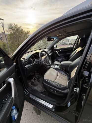 Kia Sorento-11