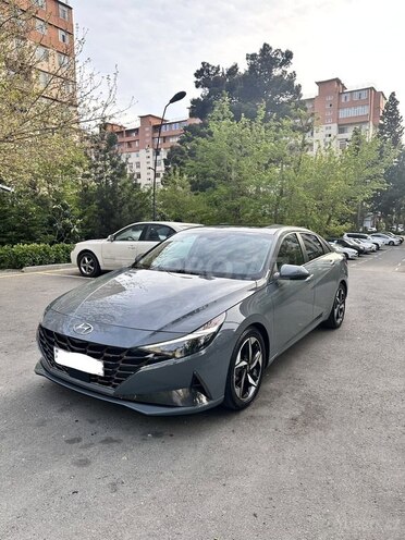 Hyundai Elantra-3