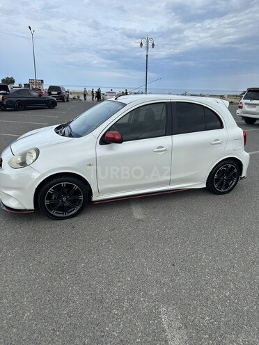 Nissan March-15