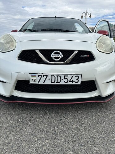 Nissan March-4