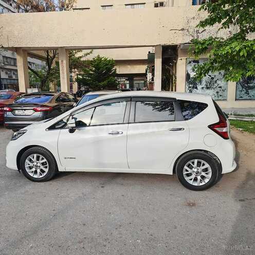 Nissan Note-4