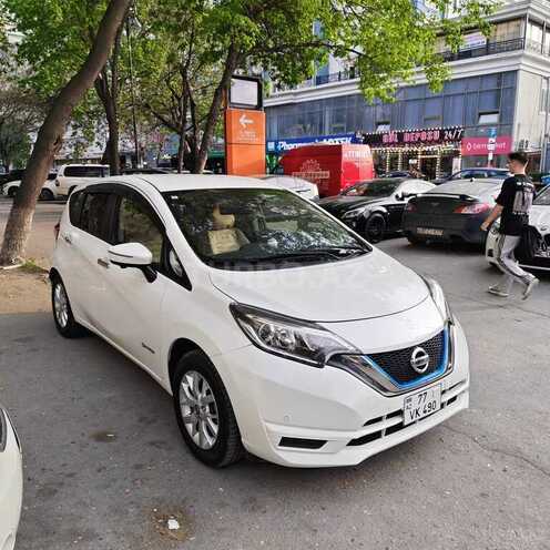 Nissan Note-6