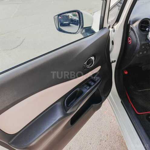 Nissan Note-17