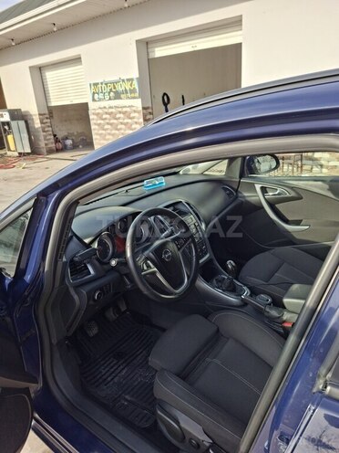 Opel Astra-10