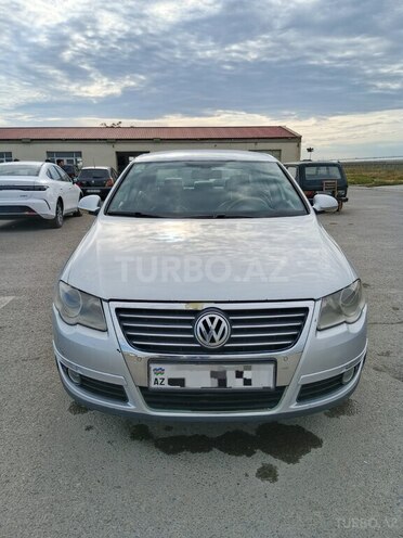 Volkswagen Passat-1