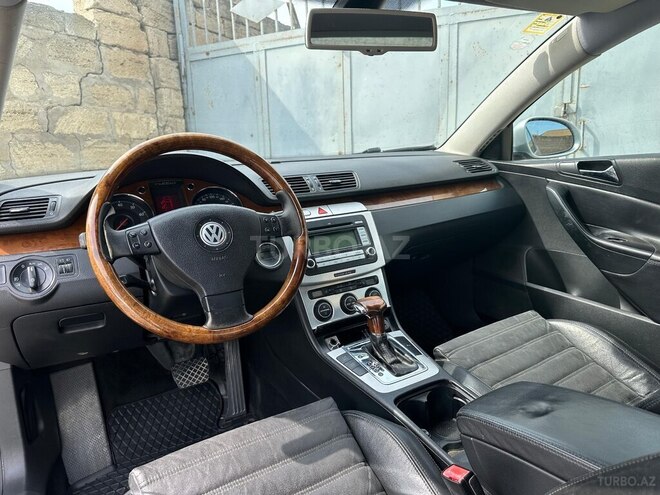 Volkswagen Passat-5
