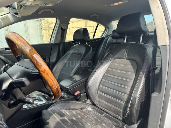 Volkswagen Passat-6