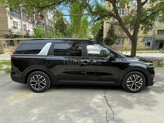 Kia Carnival-4