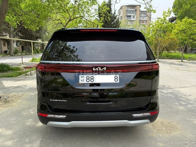 Kia Carnival-2
