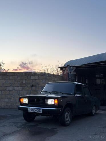 LADA (VAZ) 2107-2