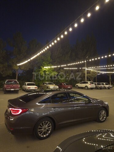 Hyundai Sonata-4