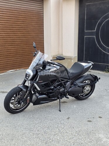 Ducati Diavel-1