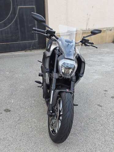 Ducati Diavel-2