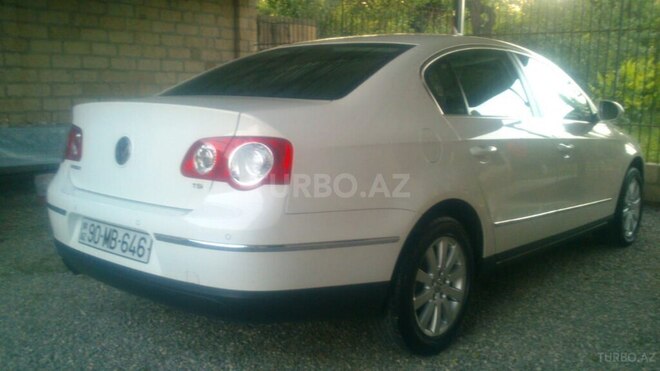 Volkswagen Passat-2