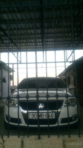 Volkswagen Passat-11