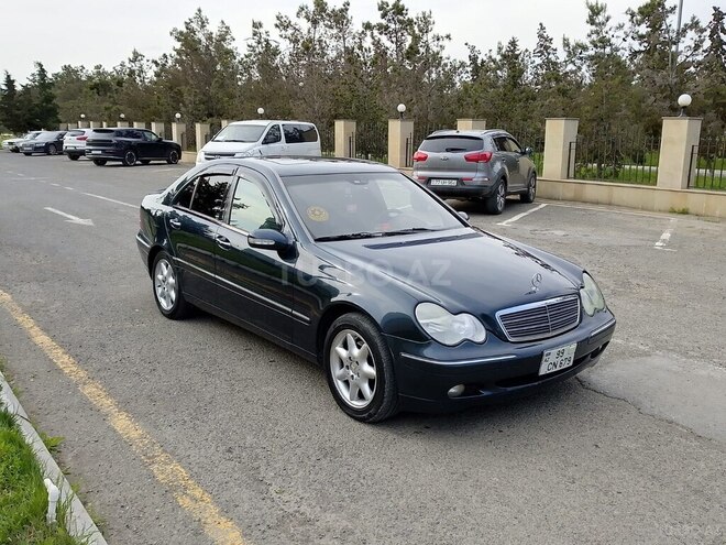 Mercedes C 200-2