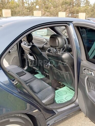 Mercedes C 200-8
