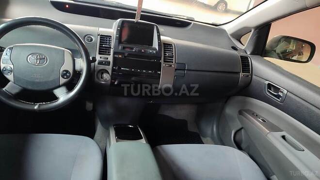 Toyota Prius-3