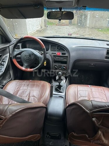 Hyundai Elantra-5