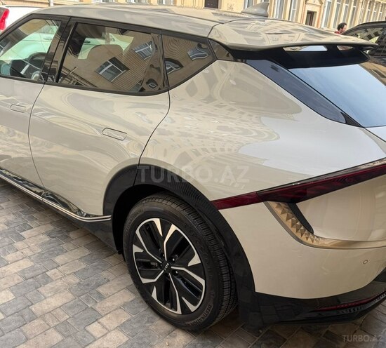 Kia EV6-13