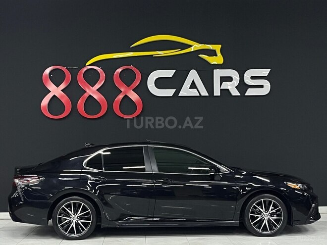 Toyota Camry-5