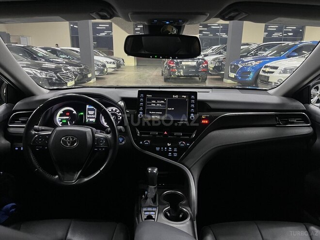 Toyota Camry-10